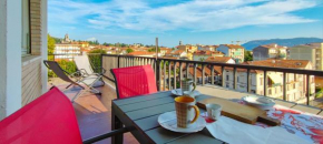 RIVIERA, Large Four-Room Apartment with Balcony and Partial Lake View